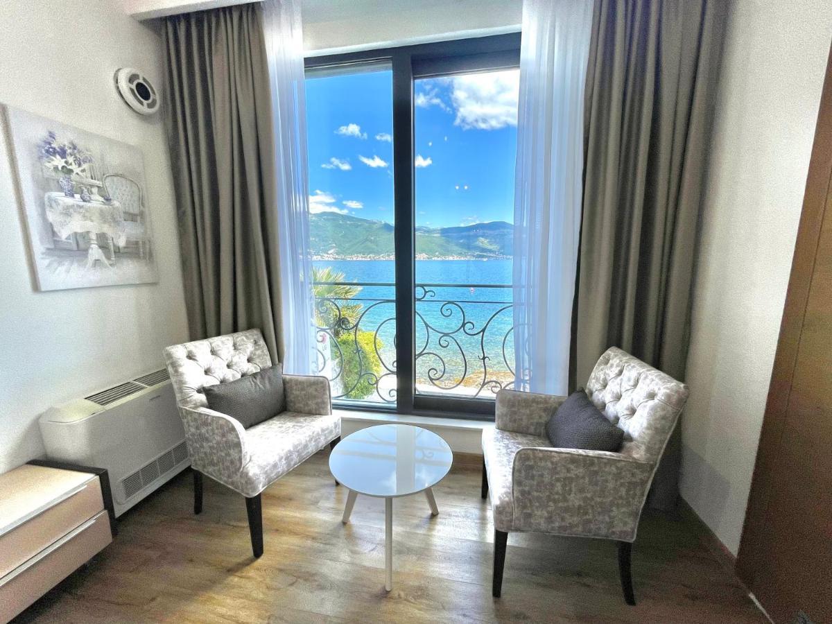 Beachfront Villa Pearl Of Adria Krasići Dış mekan fotoğraf