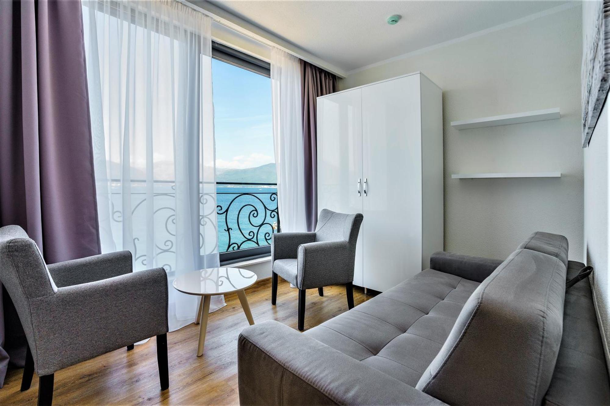 Beachfront Villa Pearl Of Adria Krasići Dış mekan fotoğraf
