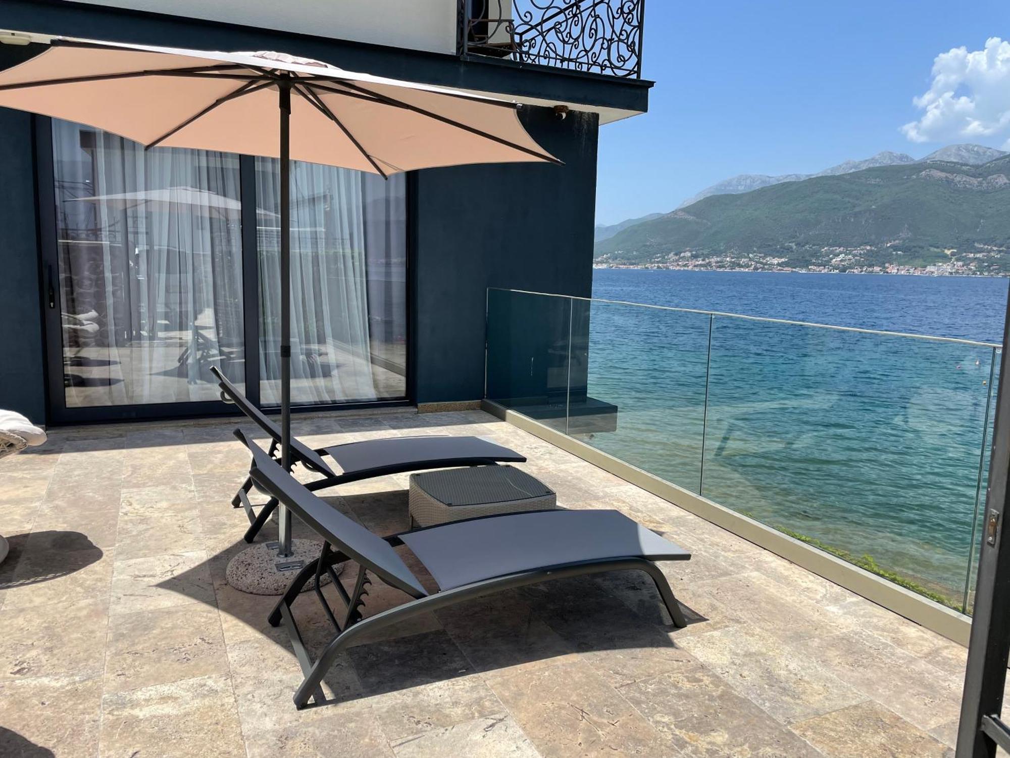 Beachfront Villa Pearl Of Adria Krasići Dış mekan fotoğraf
